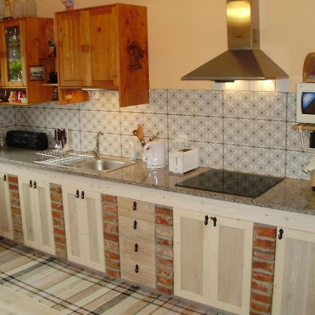 Privat Henry Bed and Breakfast Liptovský Mikuláš Exteriör bild