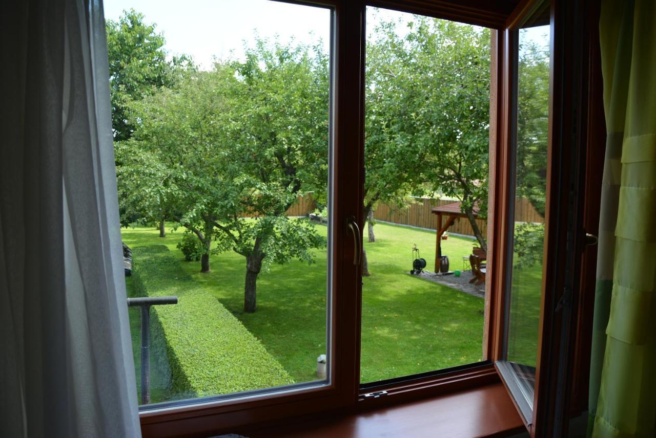 Privat Henry Bed and Breakfast Liptovský Mikuláš Exteriör bild