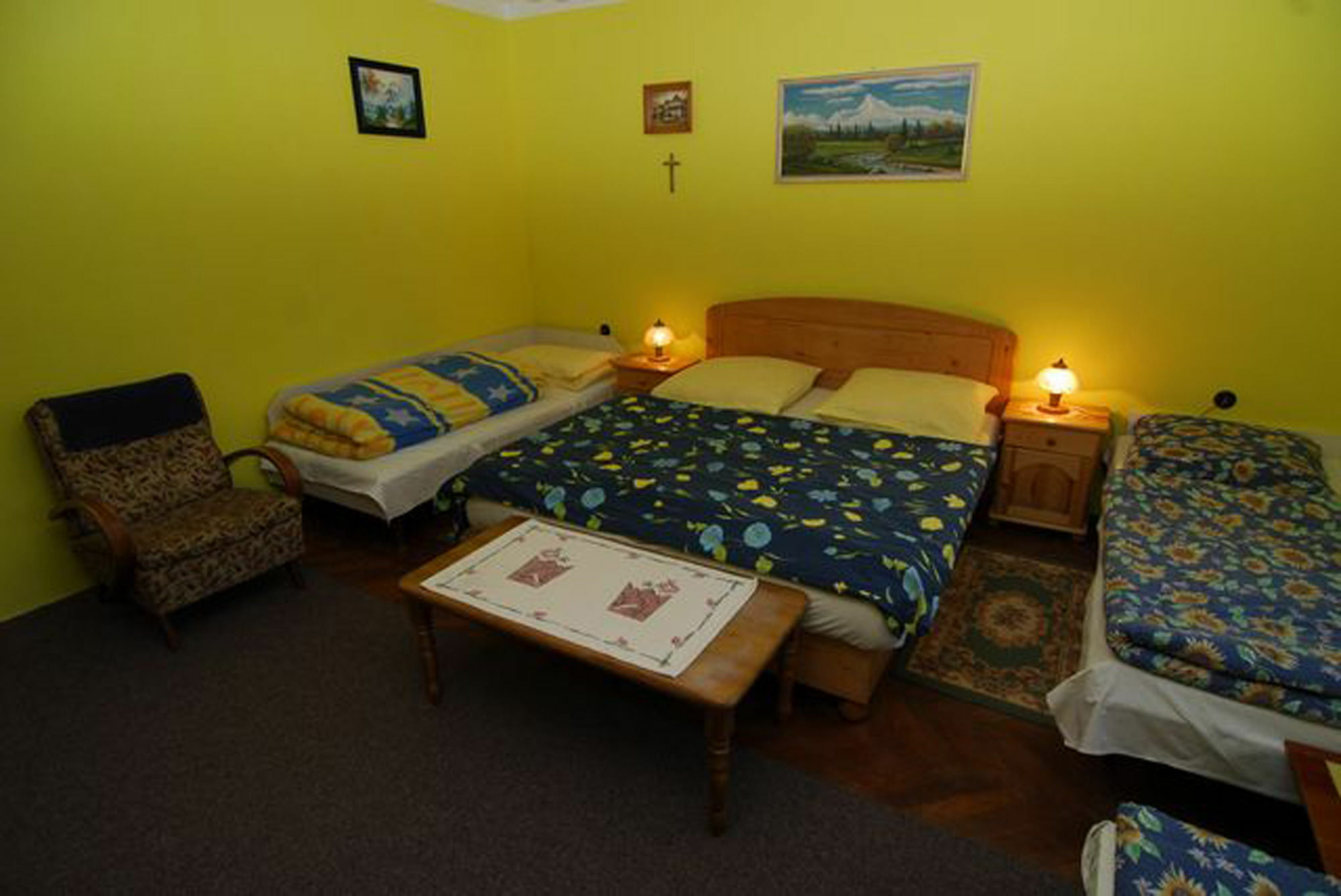 Privat Henry Bed and Breakfast Liptovský Mikuláš Exteriör bild